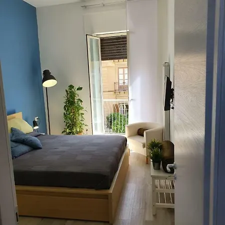 Casa Del Moro Гостевой дом Чефалу